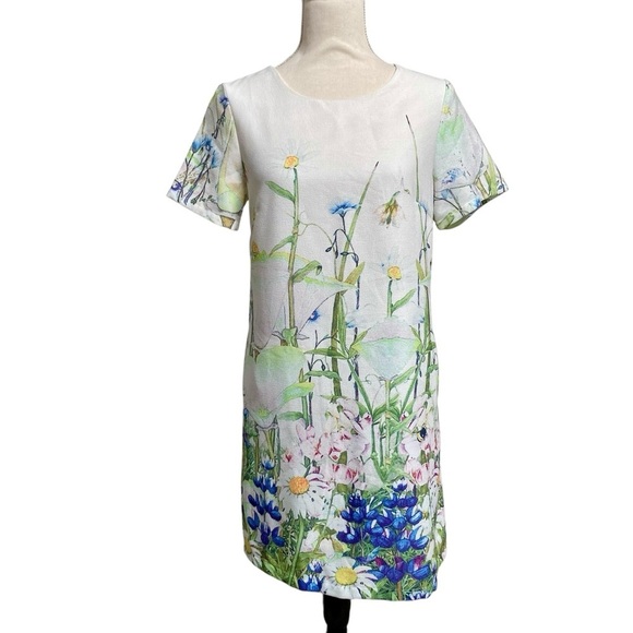 Molly Bracken White Floral Shift Dress Short Sleeve Pockets Small - Picture 2 of 15
